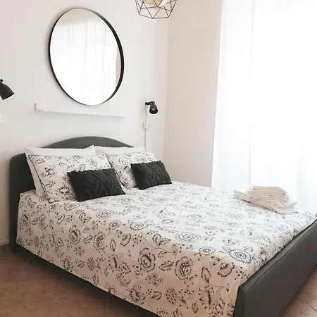 فندق مبيت وإفطار Civico 100 3*